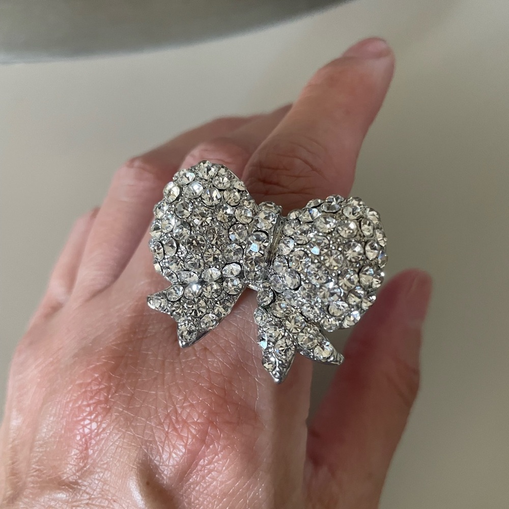 Elegant Silver Bow Ring